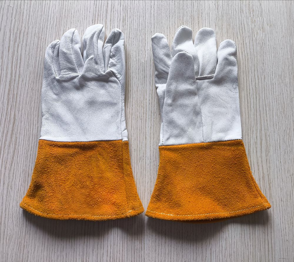 short gloves